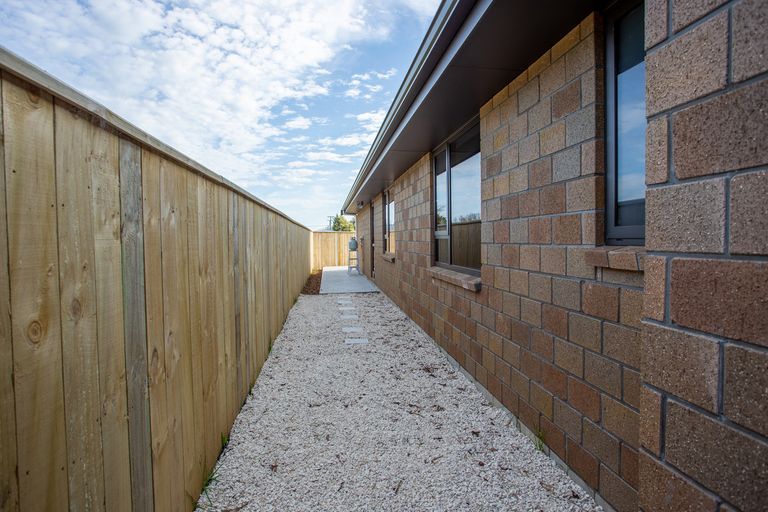 Photo of property in 5 Van Baarle Close, Carterton, 5713