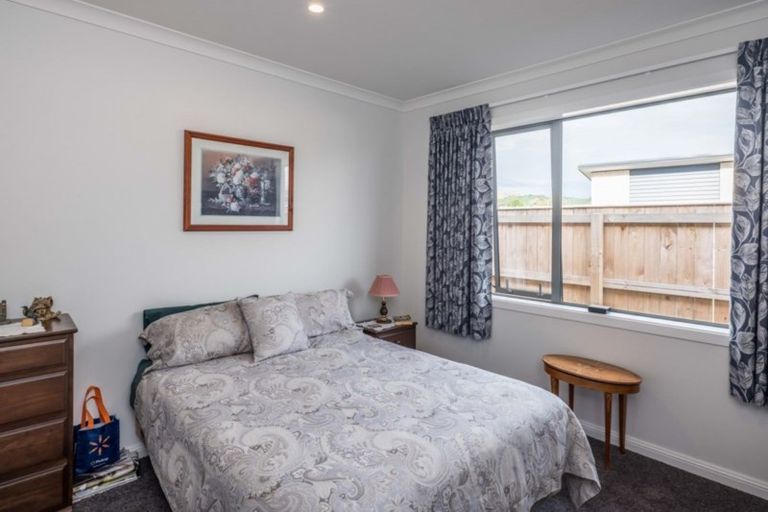 Photo of property in 12 Christow Court, Paraparaumu, 5032
