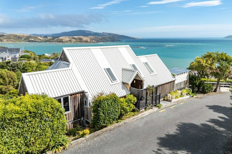 Photo of property in 1 Roys Road, Plimmerton, Porirua, 5026