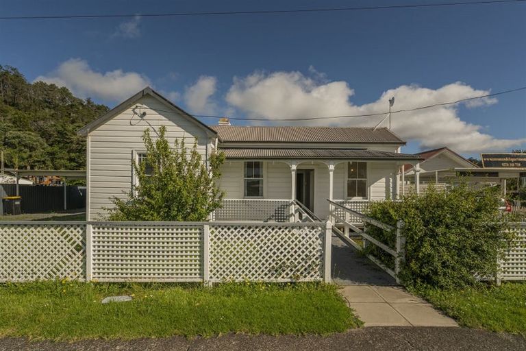 Photo of property in 316 Wharf Road, Coromandel, 3506