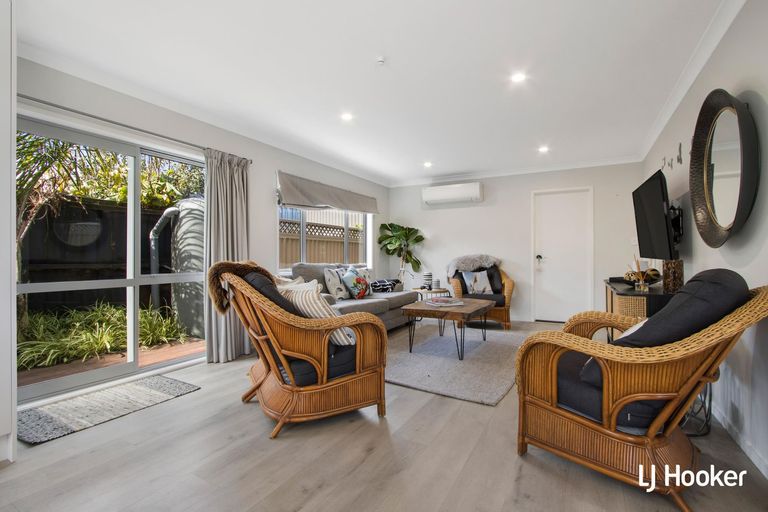 Photo of property in 11a Hillview Road, Waihi Beach, 3611