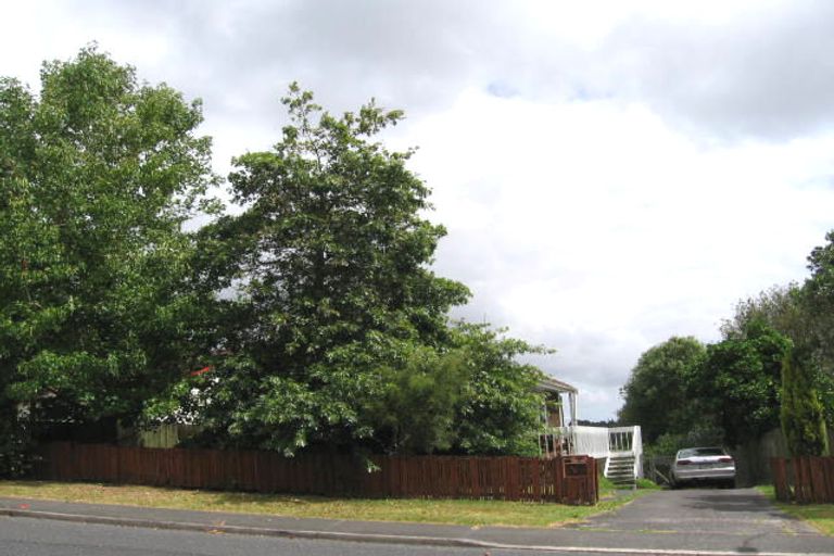 Photo of property in 1/1 Houston Place, Bayview, Auckland, 0629