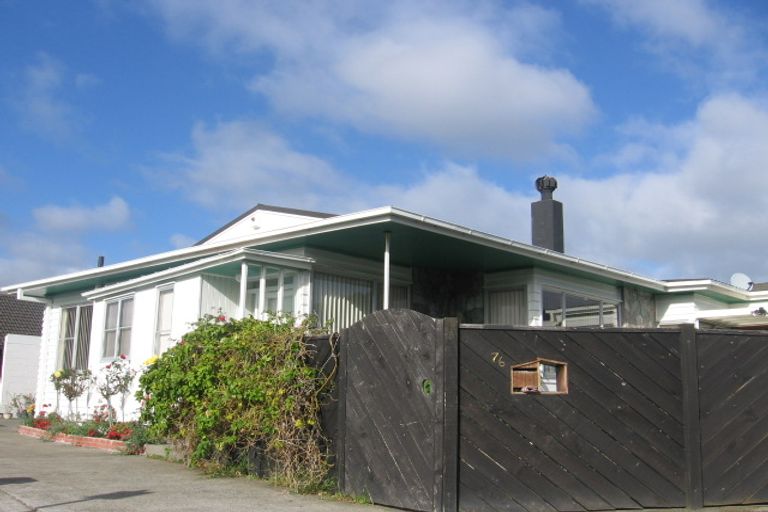 Photo of property in 76 Wai-iti Crescent, Woburn, Lower Hutt, 5010