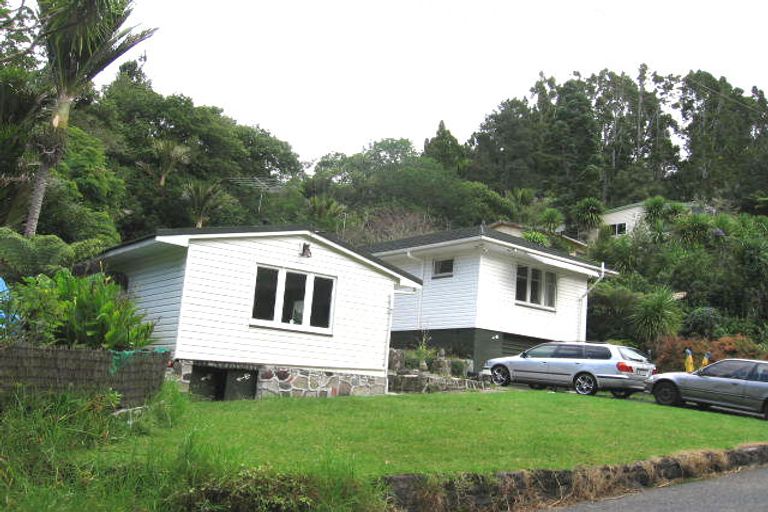 Photo of property in 31 Valley Road, Titirangi, Auckland, 0604