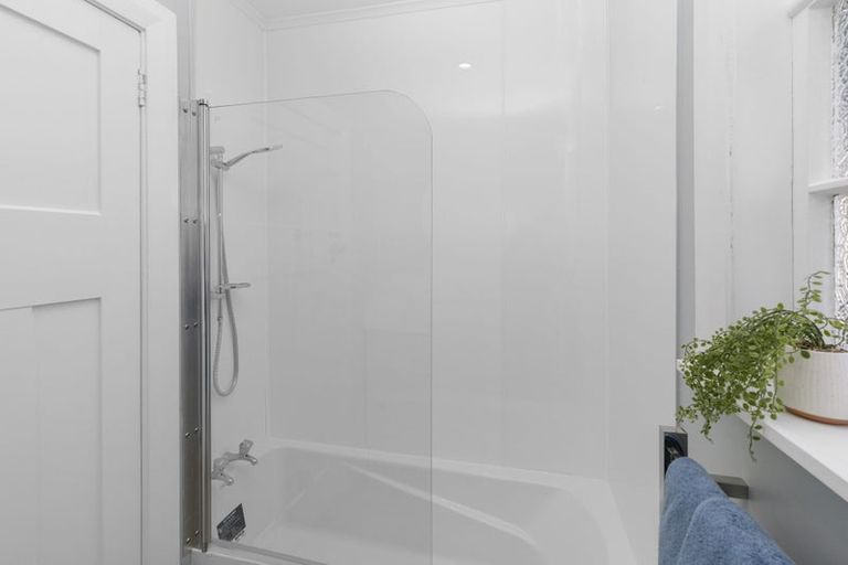 Photo of property in 8 Bracken Street, Petone, Lower Hutt, 5012