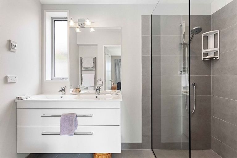 Photo of property in 7 Seaward Street, Pegasus, 7612