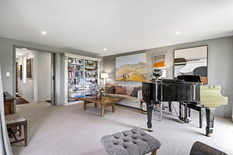 Photo of property in 162 Monument Road, Clevedon, Papakura, 2582