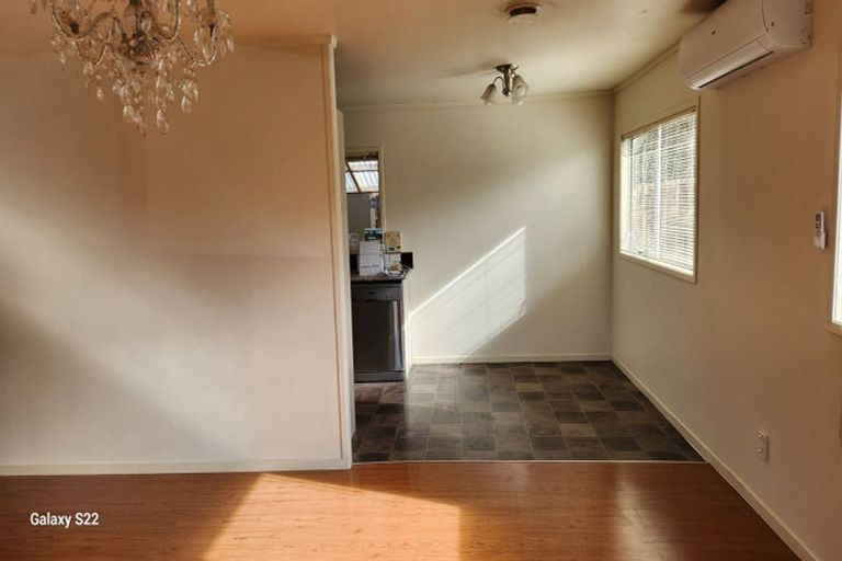 Photo of property in 42a Farwood Drive, Henderson, Auckland, 0612