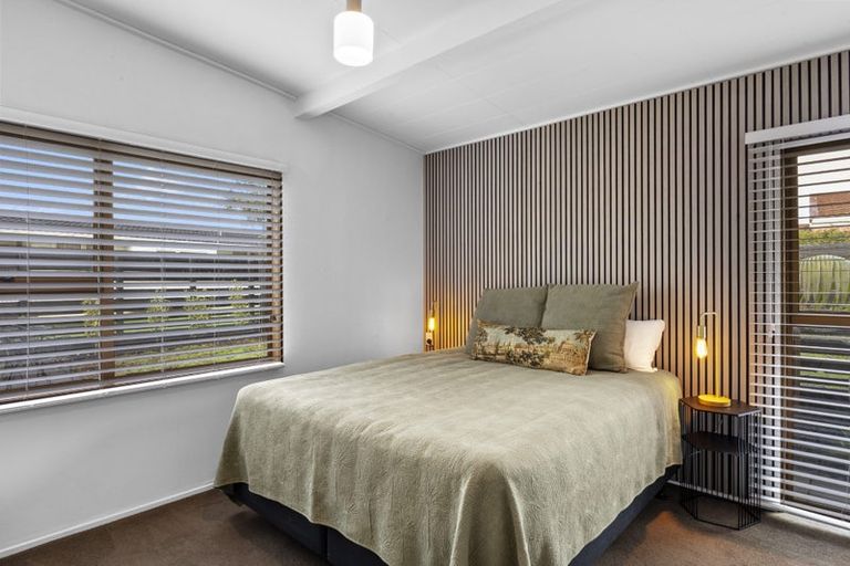 Photo of property in 3/2a Julian Place, Westown, New Plymouth, 4310