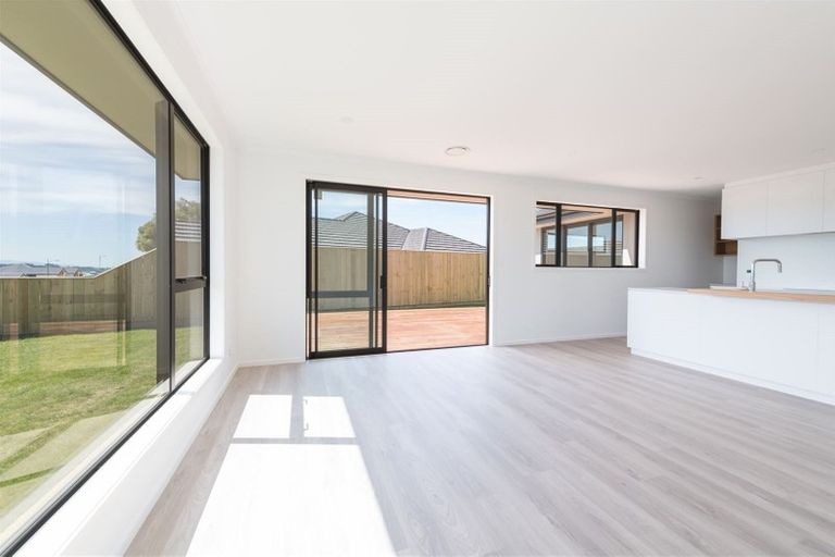 Photo of property in 43 Katania Heights, Brightwater, 7022