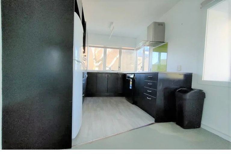 Photo of property in Iona Towers, 102/140 Abel Smith Street, Te Aro, Wellington, 6011