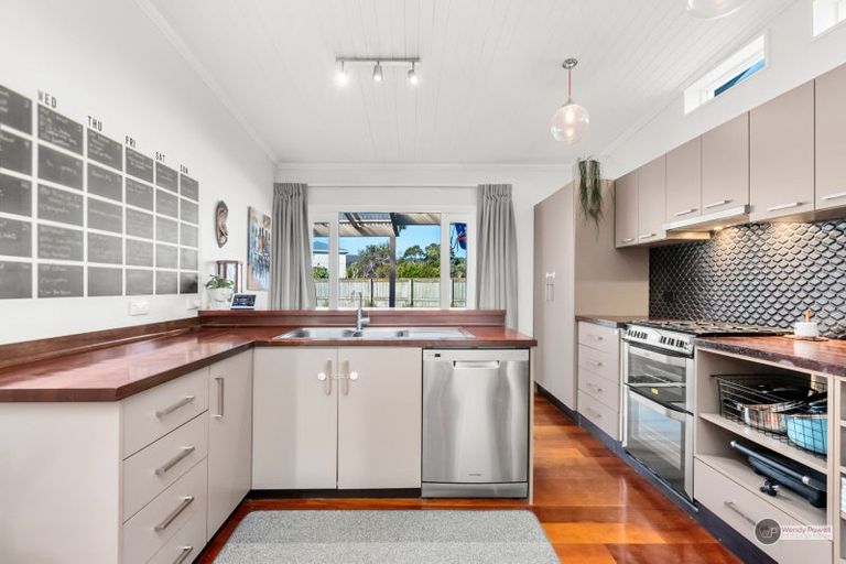 Photo of property in 22 Connolly Street, Boulcott, Lower Hutt, 5010