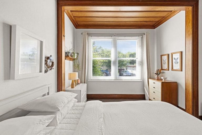 Photo of property in 14 Colenso Avenue, Hospital Hill, Napier, 4110