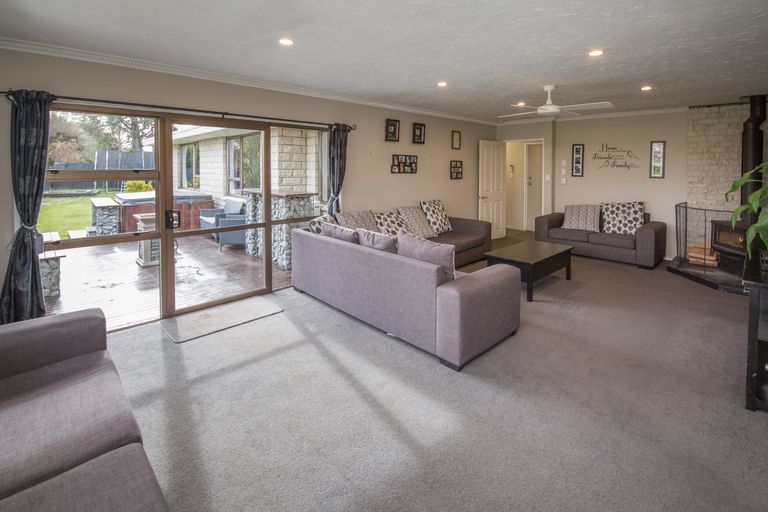 Photo of property in 26 Parkhouse Drive, Rangiora, 7400