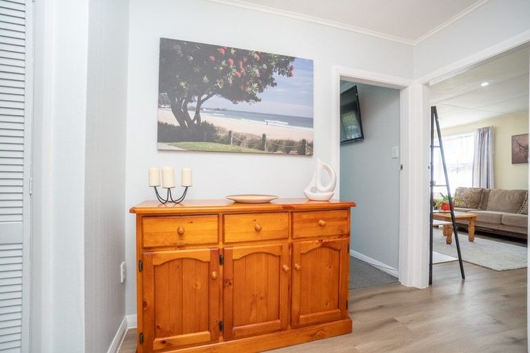 Photo of property in 24 Seddon Street, Takaro, Palmerston North, 4412