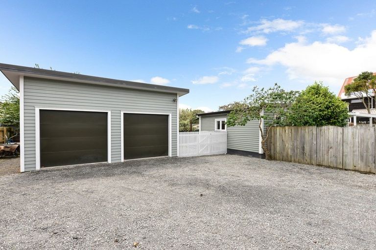 Photo of property in 20 Kiwi Avenue, Forest Lake, Hamilton, 3200