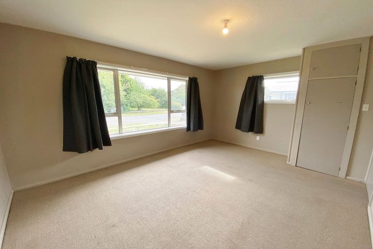 Photo of property in 9 Gladson Avenue, Sockburn, Christchurch, 8042