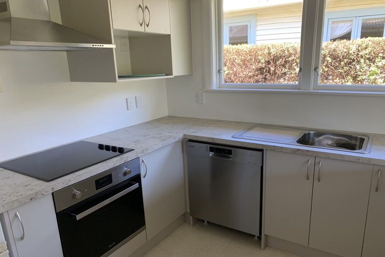 Photo of property in 10 Toenga Road, Pukerua Bay, 5026