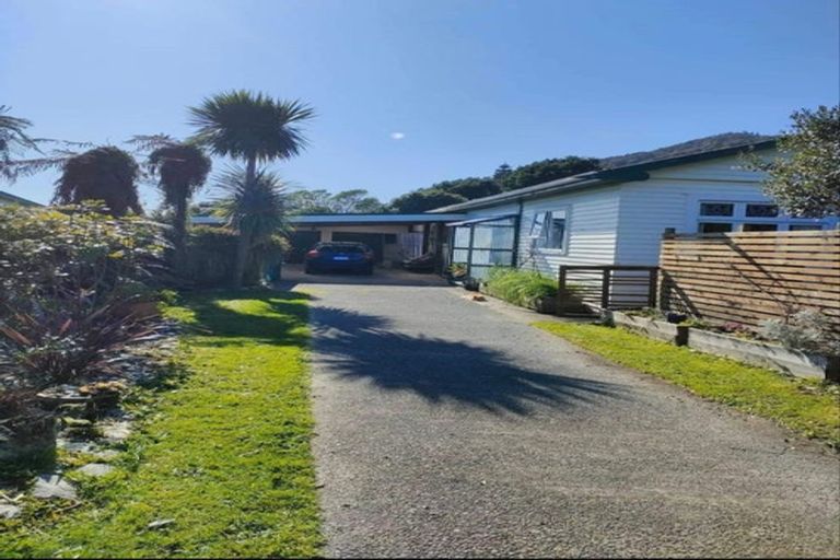 Photo of property in 7 Greenfield Street, Hector, 7822