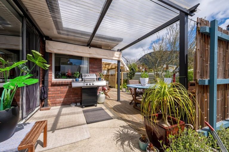 Photo of property in 20 George Street, Picton, 7220