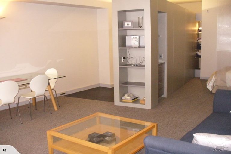 Photo of property in Gerondis Bldg Apartments, 408/60 Willis Street, Wellington Central, Wellington, 6011
