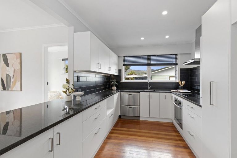 Photo of property in 74 Garden Road, Avalon, Lower Hutt, 5011