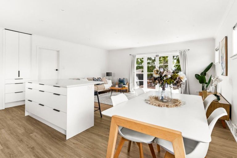 Photo of property in 3 Goddard Lane, Havelock North, 4130