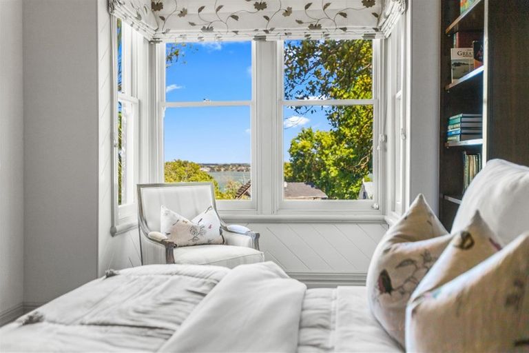 Photo of property in 7 Symonds Street, Onehunga, Auckland, 1061