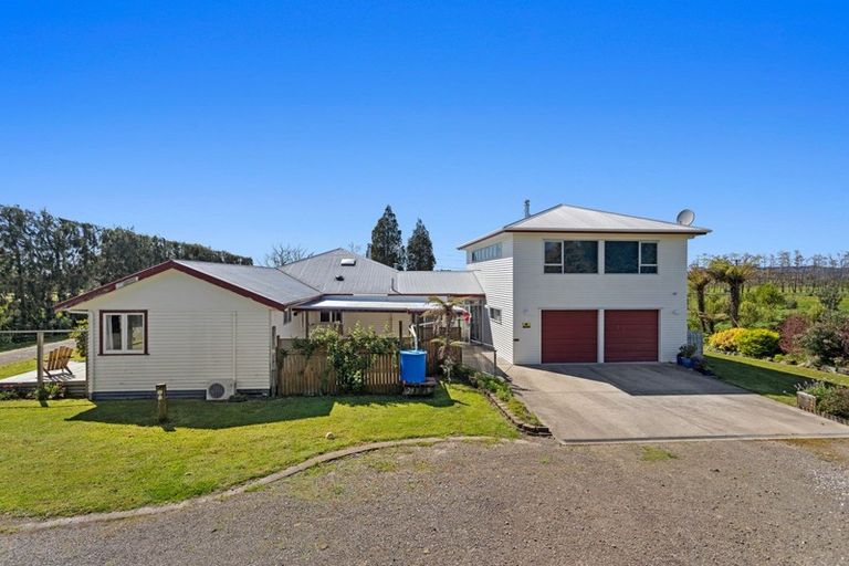 Photo of property in 424 East Bank Road, Edgecumbe, Whakatane, 3193