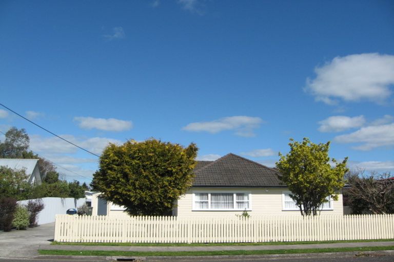 Photo of property in 23 Cuba Street, Marton, 4710