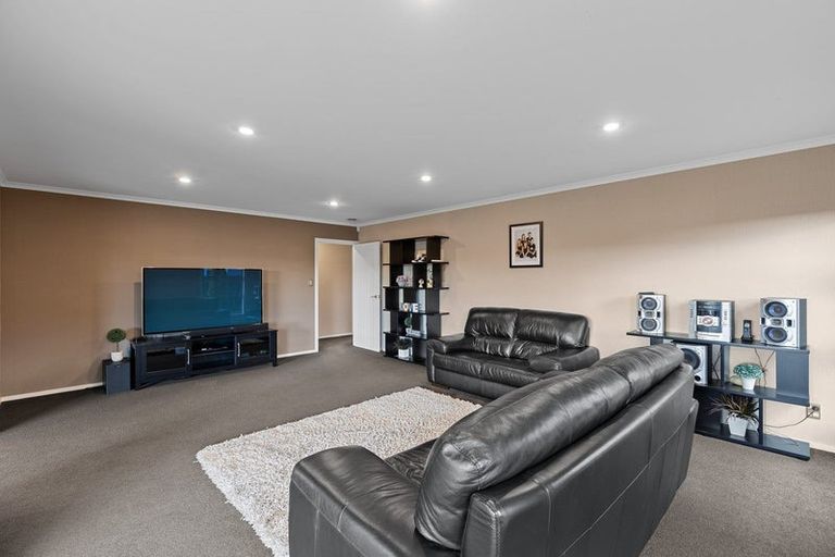 Photo of property in 62 Rosalie Terrace, Kelvin Grove, Palmerston North, 4414