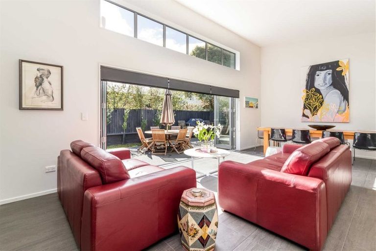 Photo of property in 108 Bryndwr Road, Bryndwr, Christchurch, 8052