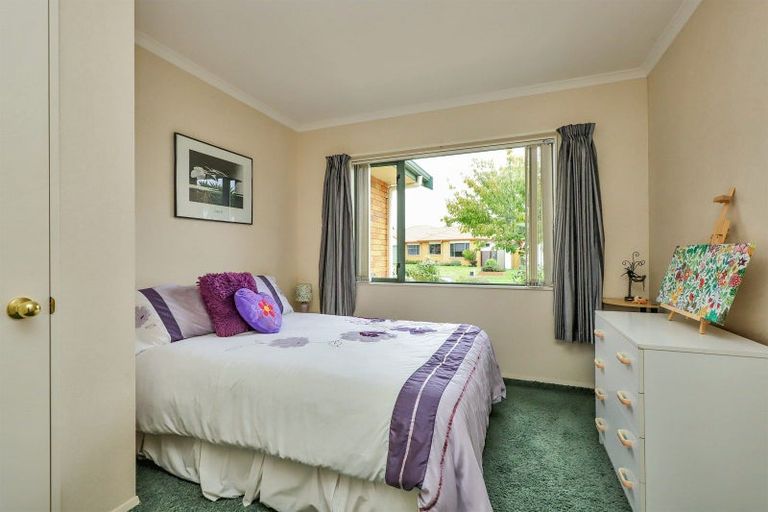 Photo of property in 9 Flemington Place, Taradale, Napier, 4112