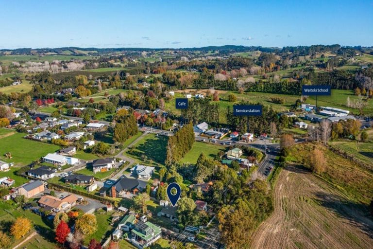 Photo of property in 16 Waitoki Road, Waitoki, Kaukapakapa, 0871