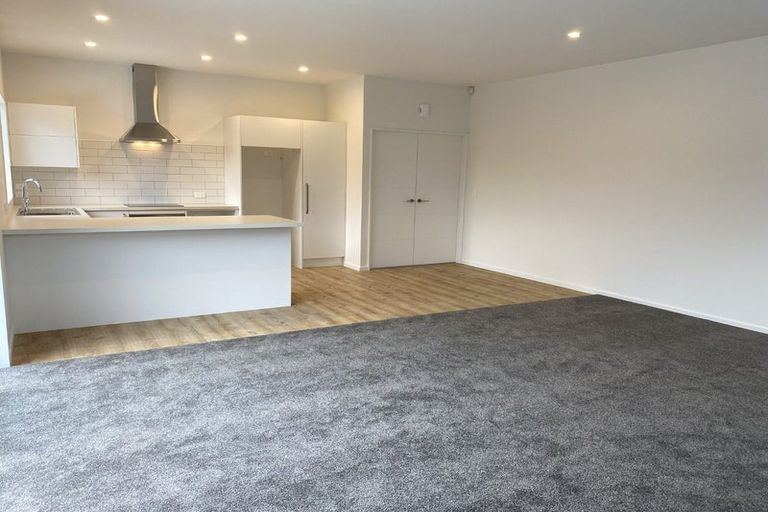 Photo of property in 92a Neill Street, Hornby, Christchurch, 8042