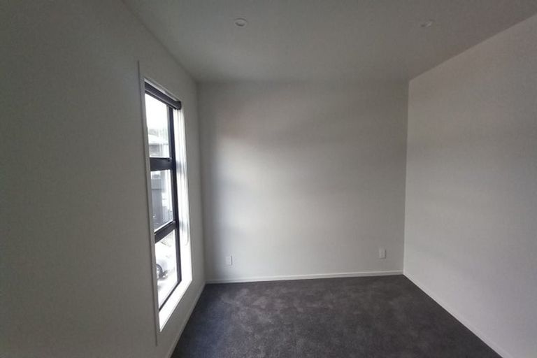 Photo of property in 7/240 Stokes Valley Road, Stokes Valley, Lower Hutt, 5019