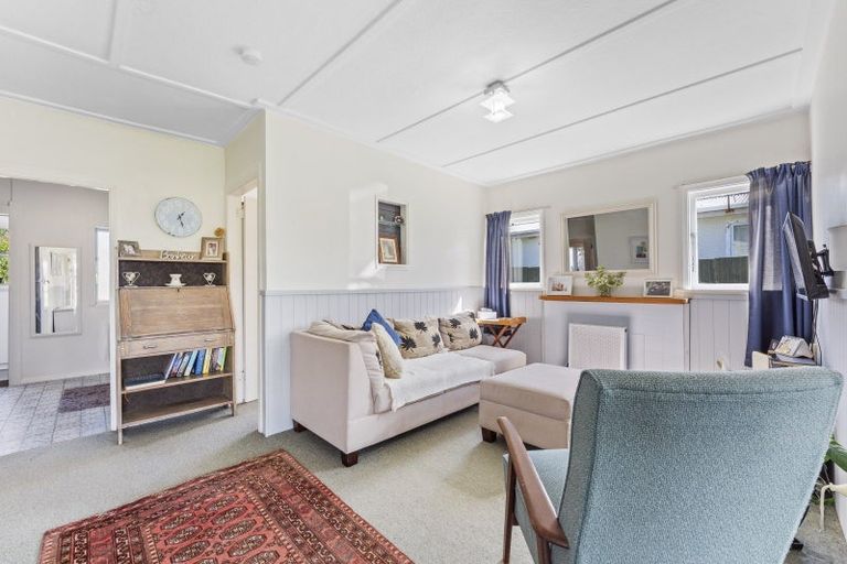 Photo of property in 167 Cornfoot Street, Castlecliff, Whanganui, 4501