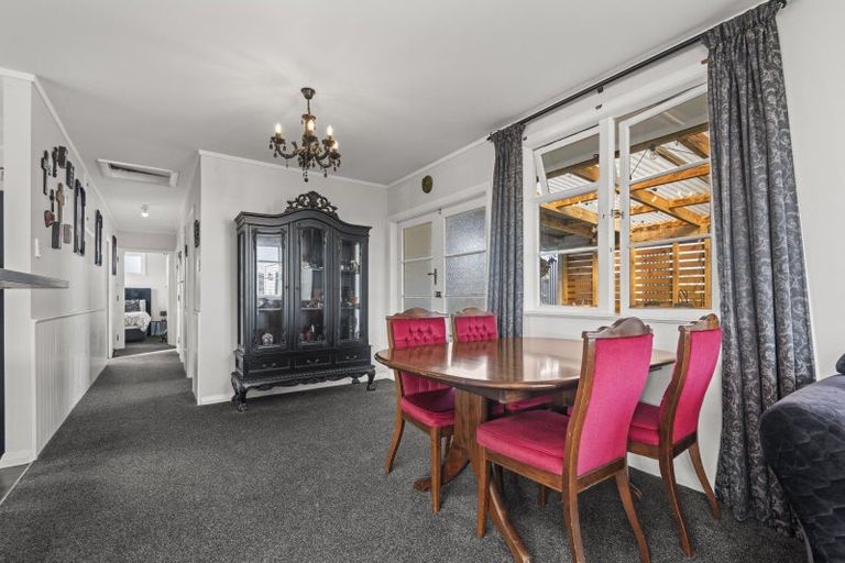 Photo of property in 44 Holland Crescent, Bulls, 4818