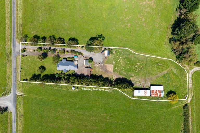 Photo of property in 633 Kiritaki Road, Dannevirke, 4972
