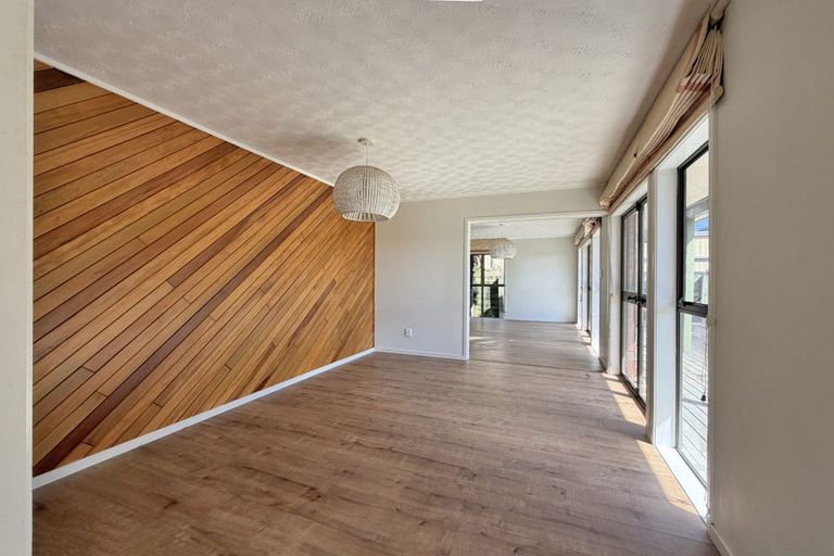 Photo of property in 7 Janome Place, Bucklands Beach, Auckland, 2014