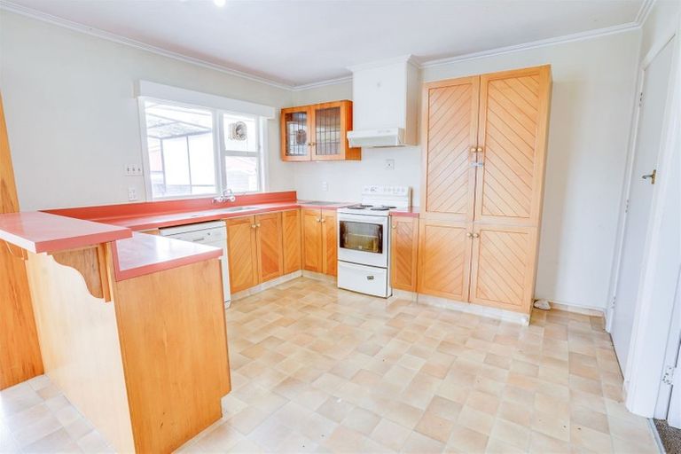 Photo of property in 129 Springs Road, Hornby, Christchurch, 8042