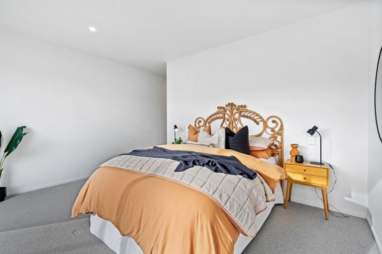 Photo of property in 20 Maturiki Drive, One Tree Point, 0118