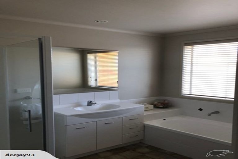 Photo of property in 50 Te Manatu Drive, Huntington, Hamilton, 3210