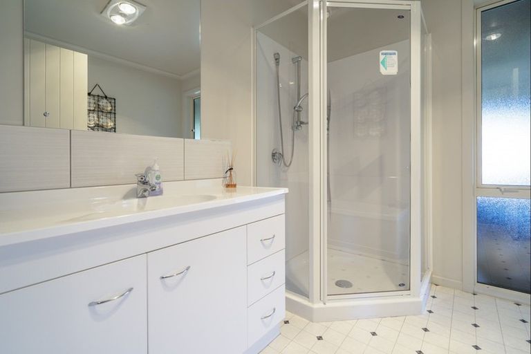 Photo of property in 23 Mcgilvray Road, Myross Bush, Invercargill, 9876