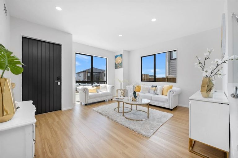 Photo of property in 8 Tiro Street, Flat Bush, Auckland, 2019