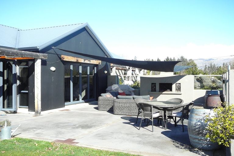 Photo of property in 37g Young Lane, Clyde, Alexandra, 9391