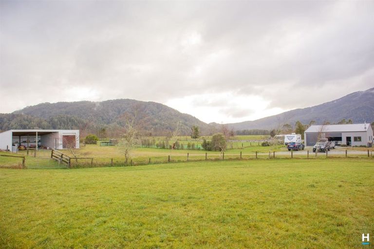 Photo of property in 156 Arnold Valley Road, Stillwater, Dobson, 7872