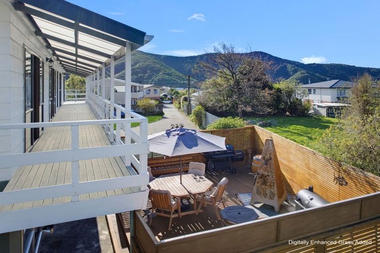 Photo of property in 296 Waikawa Road, Waikawa, Picton, 7220