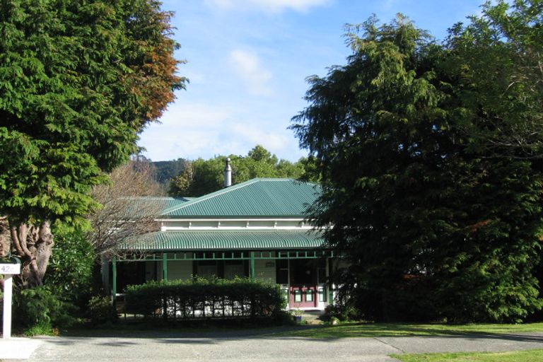 Photo of property in 42c Kairimu Street, Stokes Valley, Lower Hutt, 5019