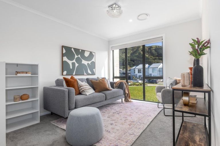 Photo of property in 6 Tokitoki Way, Kenepuru, Porirua, 5022